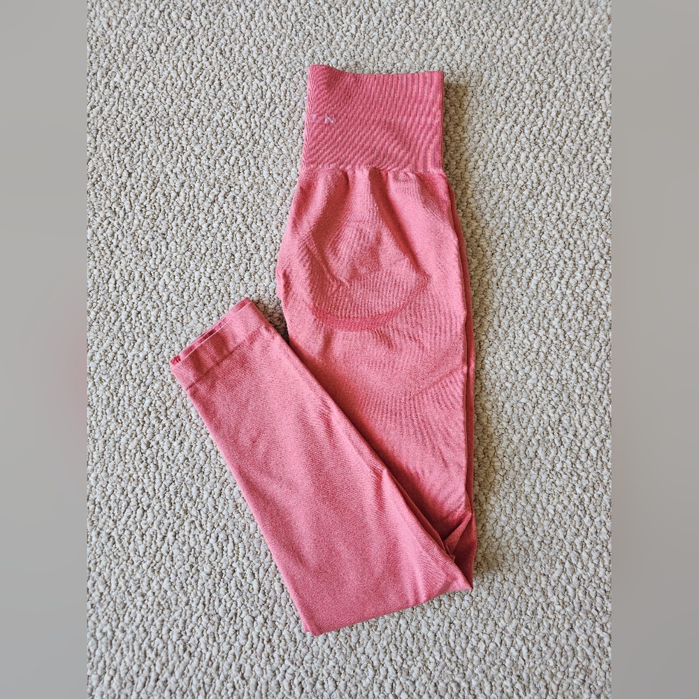 NVGTN Coral Contour Seamless Leggings Size XS